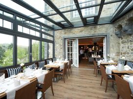 Märchenhafte 2 Tage in der Eifel - Auszeit im Schloss