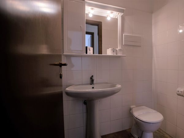 Wasserpark und Strand - 7 Tage am Gardasee in Peschiera del Garda Frühstück