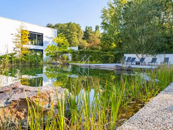 2 Tage Exklusive Auszeit vom Alltag ganz ruhig im Grünen in Erkrath, Nordrhein-Westfalen inkl. Halbpension