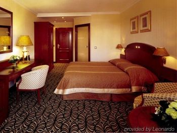 3 Tage Kurzurlaub mit Frühstück im Alexander Hotel