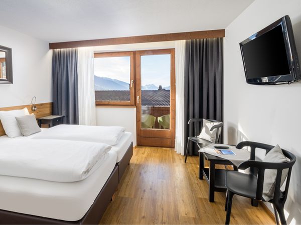 8 Tage Winterurlaub im Zillertal - Ski Total inkl. Skipass in Uderns, Tirol inkl. Halbpension