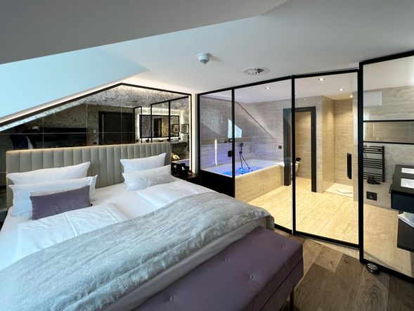 Court Hotel