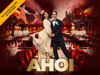 AHOI - Swing, Dinner & Acrobatics im Wintergarten Varieté Berlin mit Ticket und Hotel