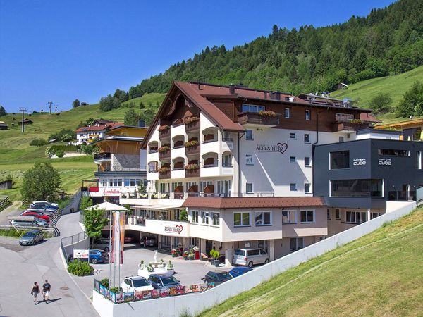 4 Tage Romantiktage inkl. Wellness & 6-Gang Dinner in Tirol | 3 Nächte in Ladis inkl. Halbpension Plus