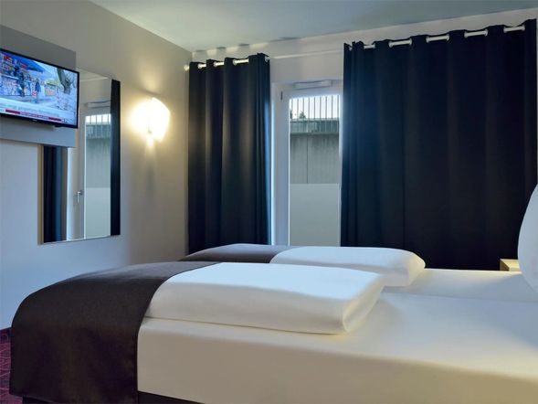 Doppelzimmer STANDARD mit zwei Einzelbetten