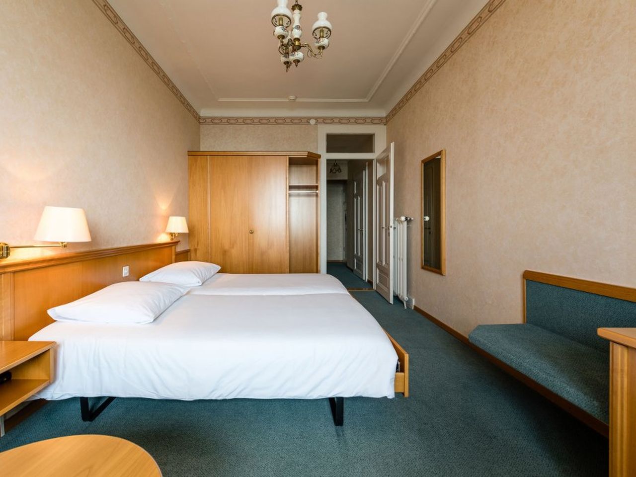 Doppelzimmer STANDARD mit Bergblick