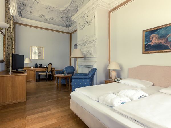 Romantik im Schlosshotel - 3 Tage in der Junior Suite in Neustadt-Glewe, Mecklenburg-Vorpommern inkl. Halbpension