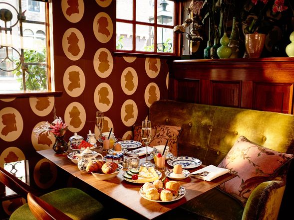 Hotel Estherea