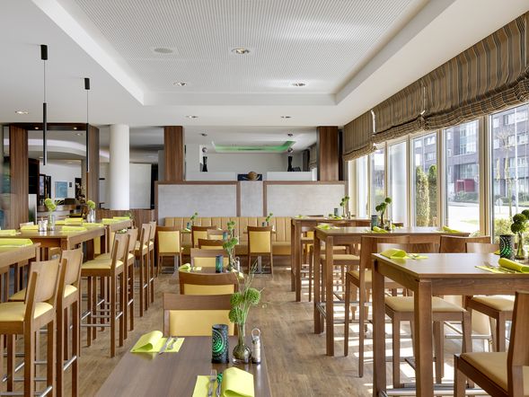 Holiday Inn Express Bremen Airport 