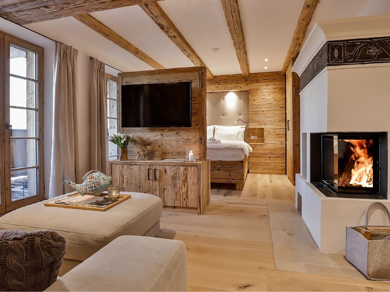 Goldener Herbst im Chiemgau: Luxus-Suite mit Sauna