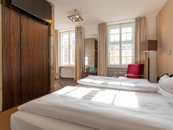 Komfort-Doppelzimmer mit Domblick