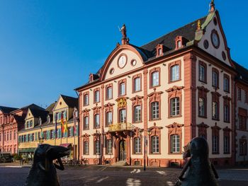 2 Tage Kurzurlaub mit Frühstück im Holiday Inn Express Offenburg