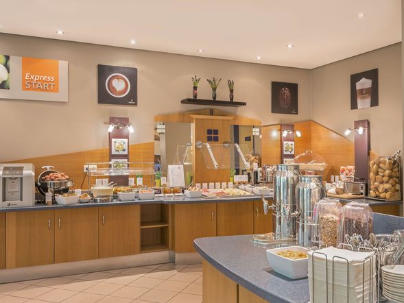 Holiday Inn Express Cologne - Troisdorf