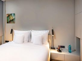 5 Tage nahe des Kaufhauses KaDeWe in Berlin