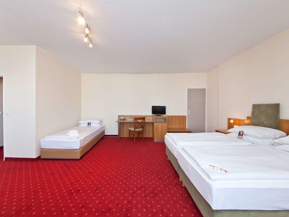 Dreibettzimmer STANDARD