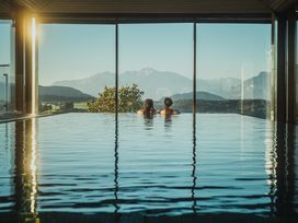 Salzburg Stadt und Land - Auszeit mit Yoga & Infinity Pool