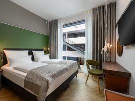 2 Tage Kurzurlaub mit Frühstück im Flightgate Munich Airport Hotel, a member of Radisson Individuals