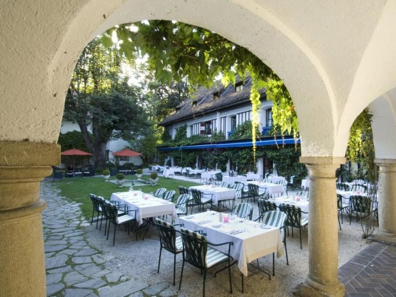 Hotel Schloss Leonstain