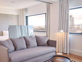 2 Tage Urlaub am Ufer des Mains in Frankfurt