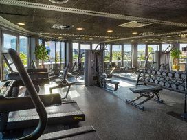 5 Tage nahe des Kaufhauses KaDeWe in Berlin