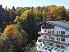 Wandern & Ruhe & Infinity Pool