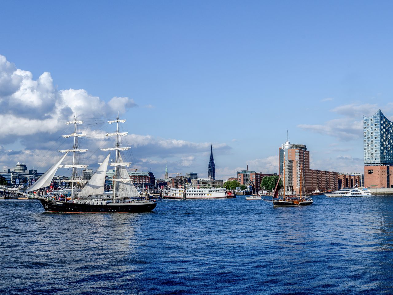 Hamburg entdecken inkl. Hafenrundfahrt