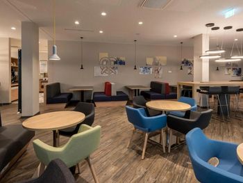 6 Tage mit Frühstück im Holiday Inn Express Munich