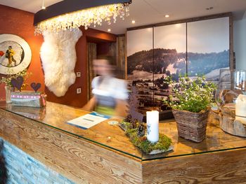 Novembersonne: Wochenende am See mit Kristalltherme