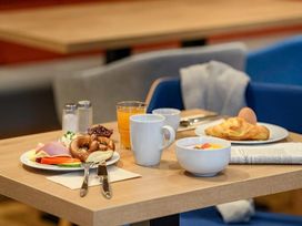 2 Tage mit Frühstück im Holiday Inn Regensburg