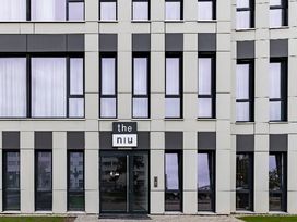 2 Tage Kurzurlaub mit Frühstück im Holiday Inn - the niu, Pax Berlin Airport by IHG