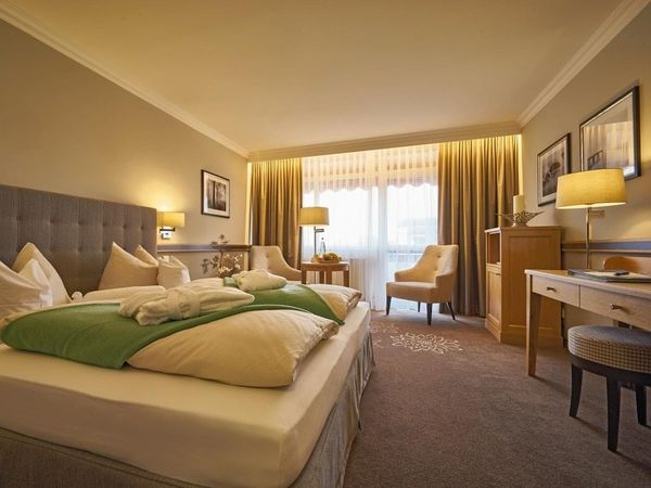 8 Tage im Apollo Thermenhotel in Bad Füssing Frühstück
