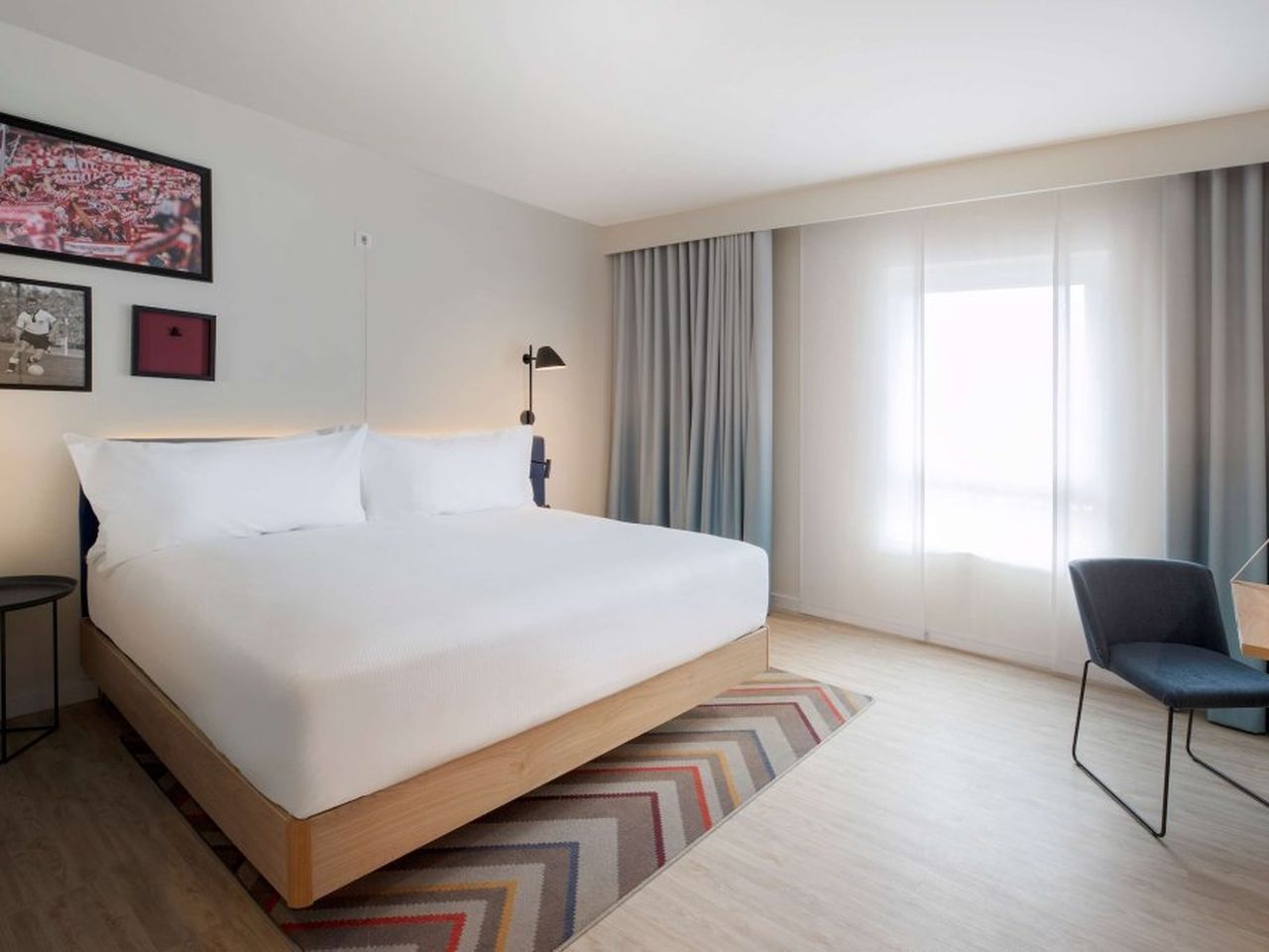 Doppelzimmer mit Queensize Bett