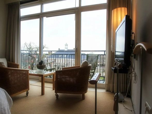 De Zon Hotel & Restaurant