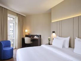 4 Tage mit Frühstück im NH Düsseldorf Königsallee