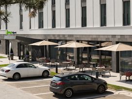 2 Tage mit Frühstück im Holiday Inn Express Wiesbaden