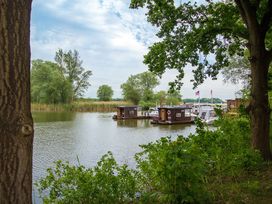 4 Tage Shopping-Schnäppchen und Kurzurlaub am See