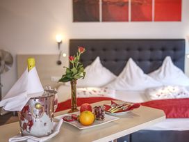2 Tage Entspannung pur: Verwöhn-Suite mit Whirlwanne
