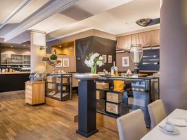 2 Tage Kurzurlaub mit Frühstück im Garner Hotel Friedrichshafen by IHG