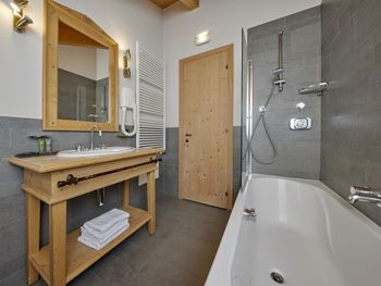 Pure Bergluft 8 Tage mit HP im Hotel Rezia