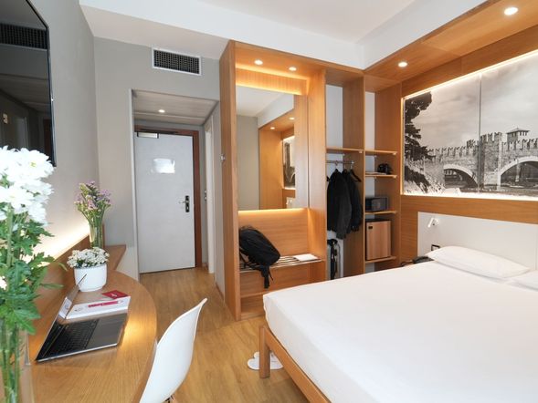 Cavallo Hotel Verona Est
