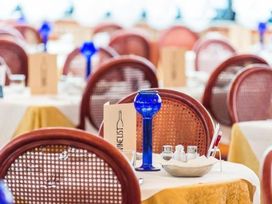 4 sonnige Tage an der Küste Italiens verbringen