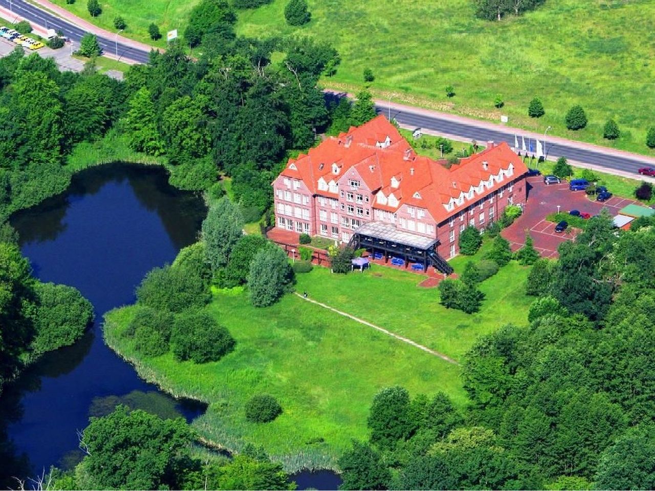 Schiff AHOI an der Mecklenburgischen Seenplatte