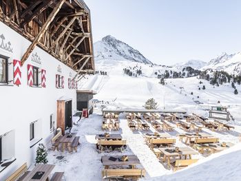 8 Skitage mit Halbpension auf über 2.000 Metern