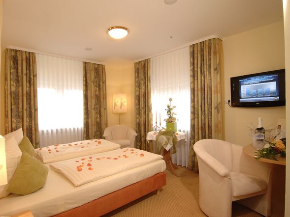 Romantikzimmer mit Badewanne