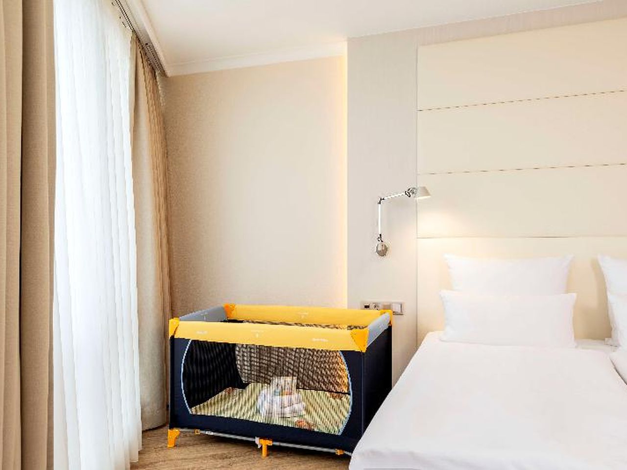 6 Tage im Hotel NH Berlin Alexanderplatz