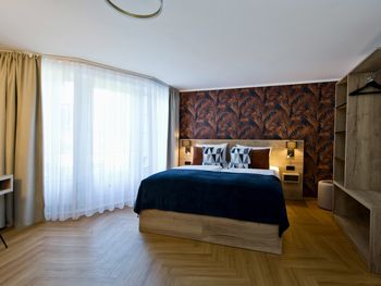 Bild 6 von 33