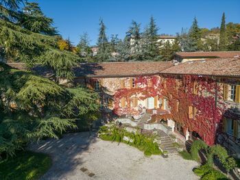 Herbst-Trekking mit italienischen Seepanorama