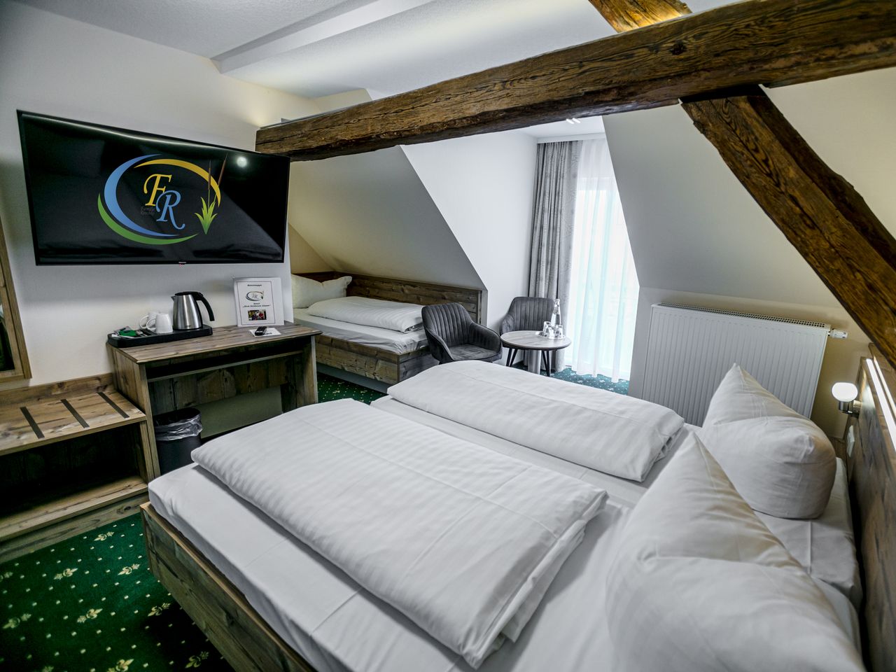 Doppelzimmer Premium mit Balkon