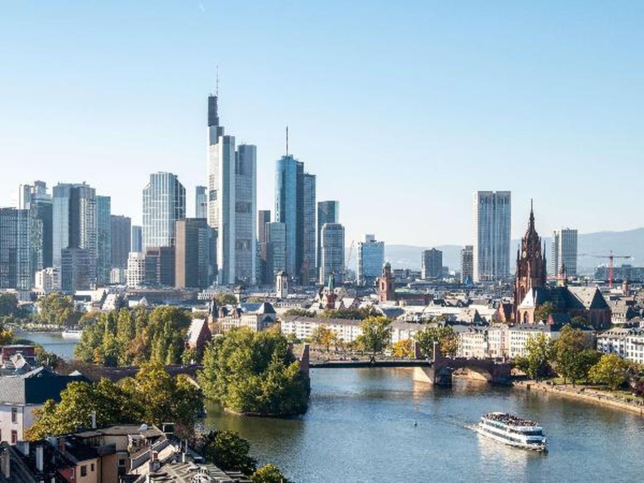 2 Tage Urlaub am Ufer des Mains in Frankfurt