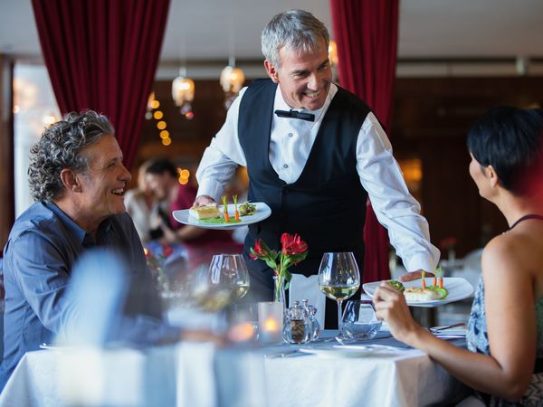 Kulinarik Angebot im Burghotel in Strausberg Halbpension